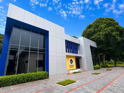 UNIVERSE KHIN KHIN EDUCATION GROUP
